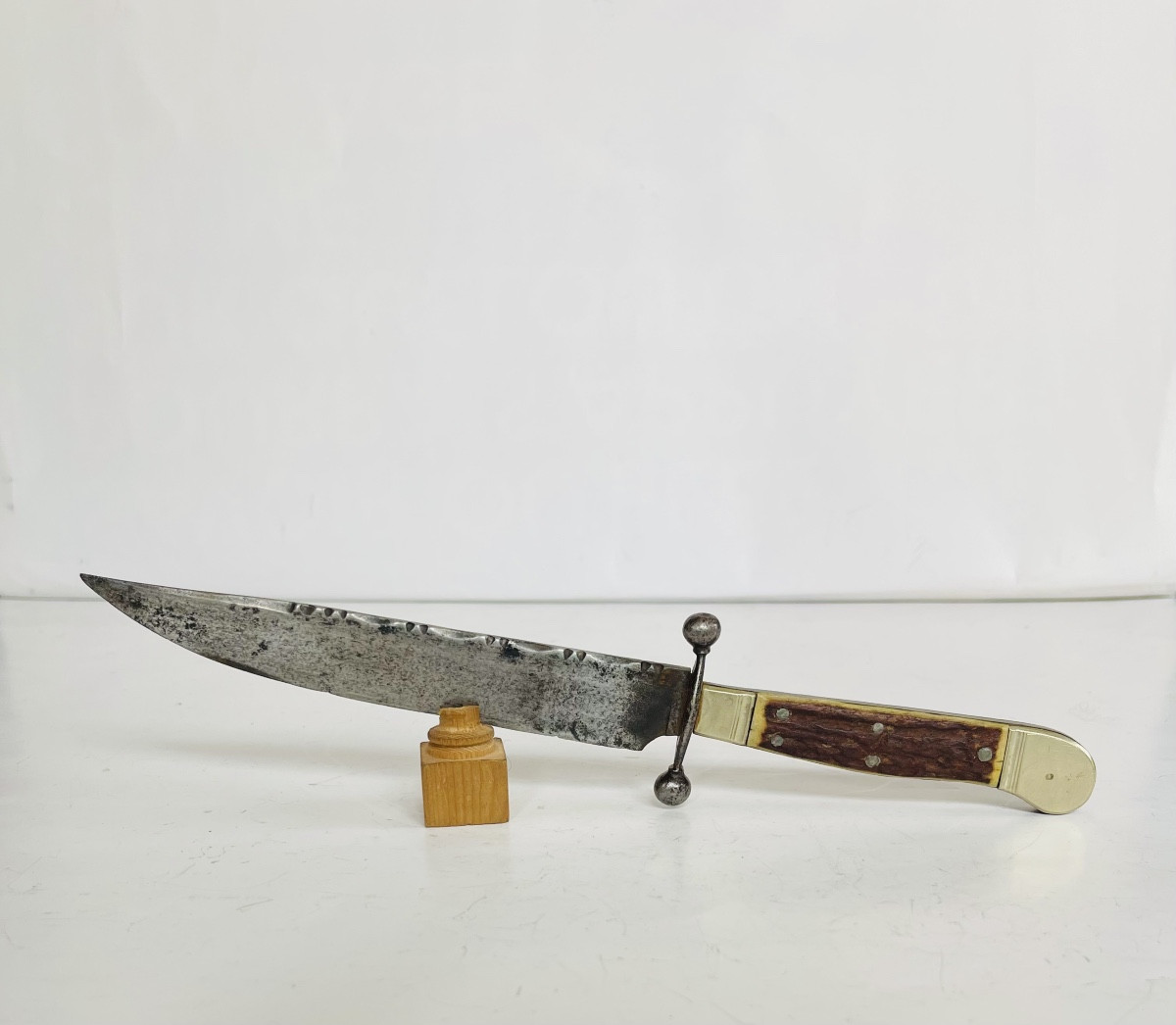 Bowie Knife